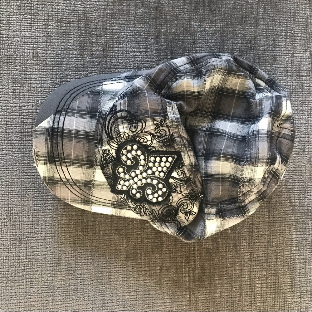Legend Hat - Picture 2 of 5